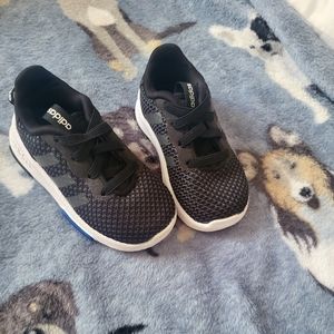 5C Adidas sneakers